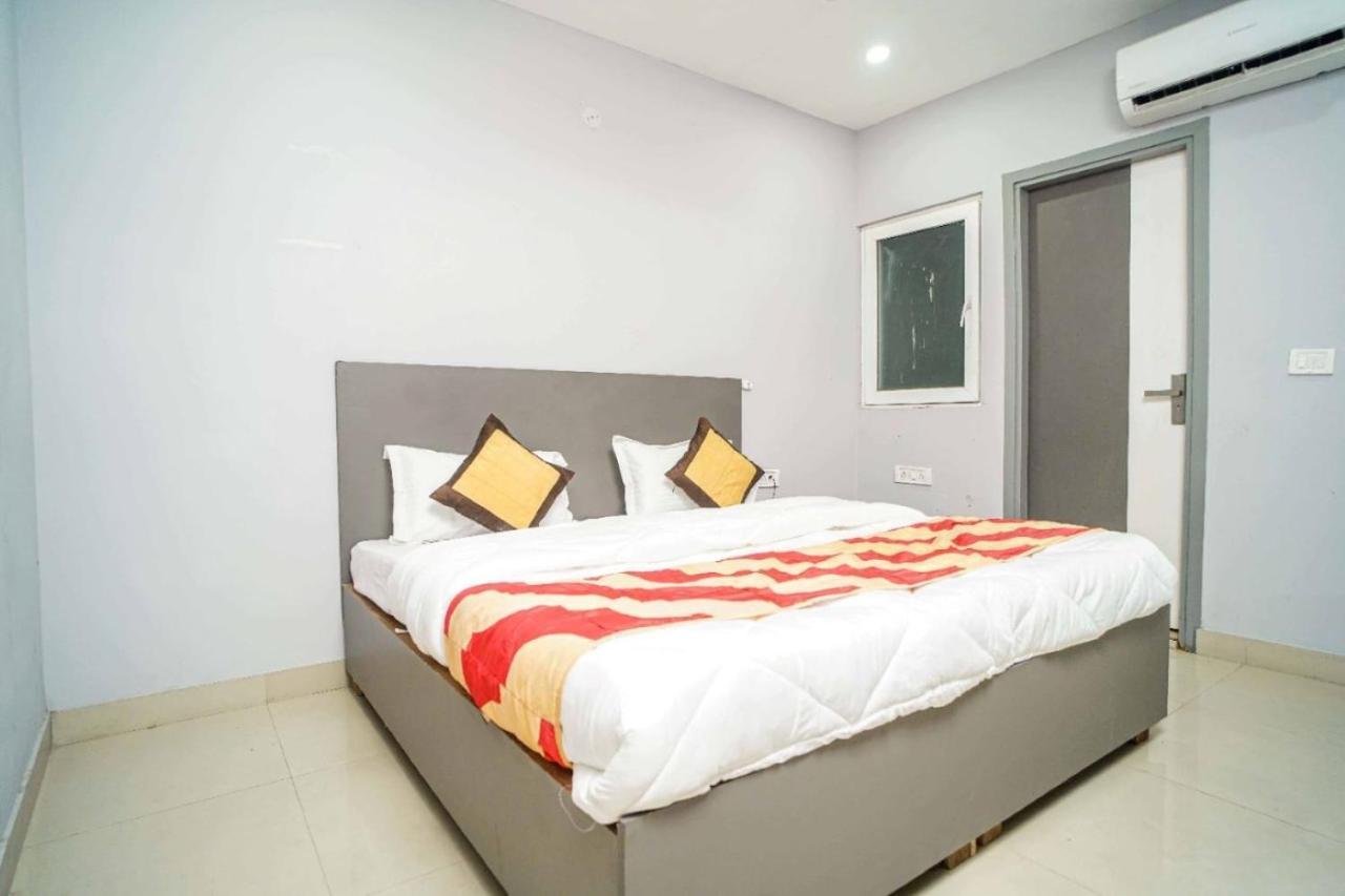 Hotel Revels By A1Rooms New Delhi Exterior foto