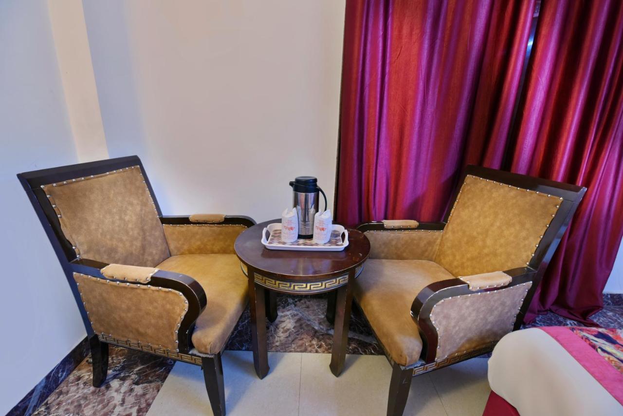 Hotel Revels By A1Rooms New Delhi Exterior foto