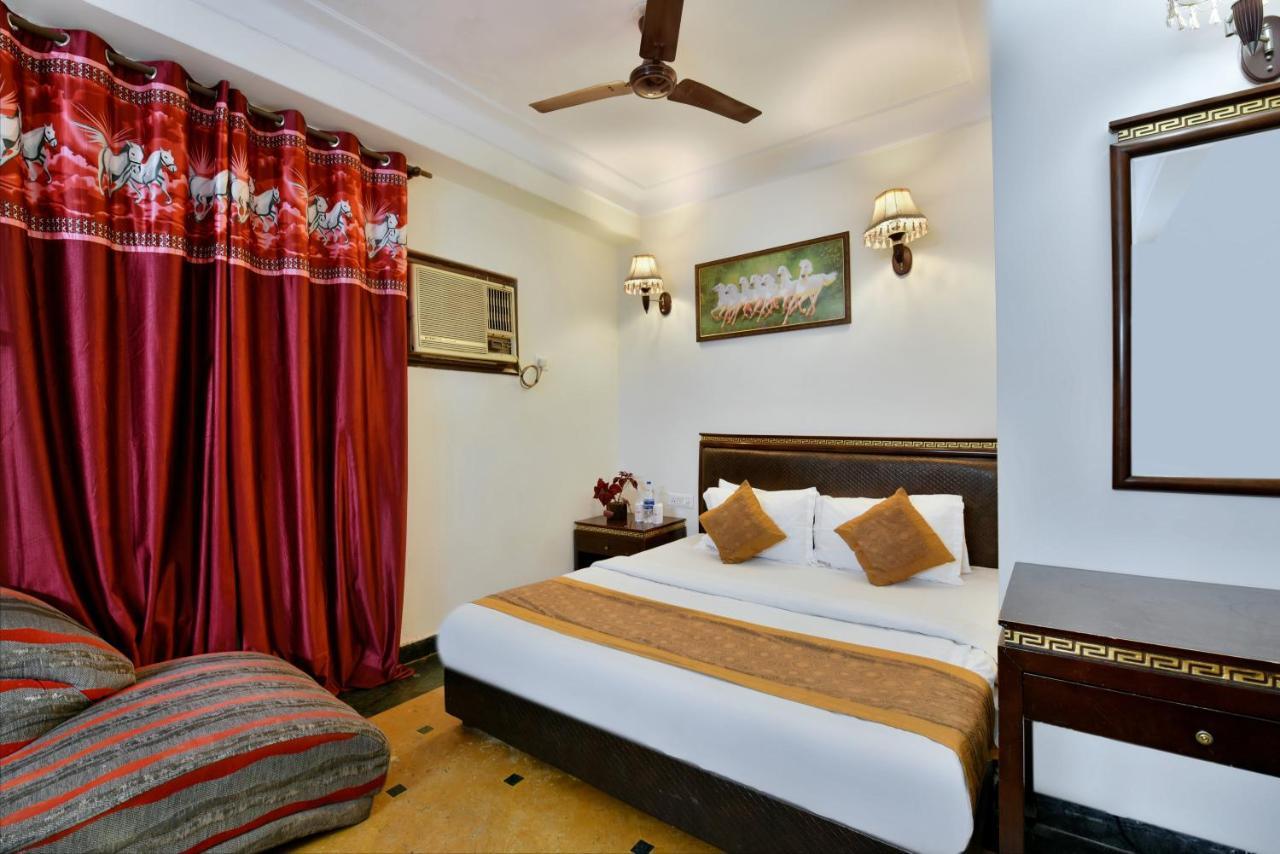 Hotel Revels By A1Rooms New Delhi Exterior foto